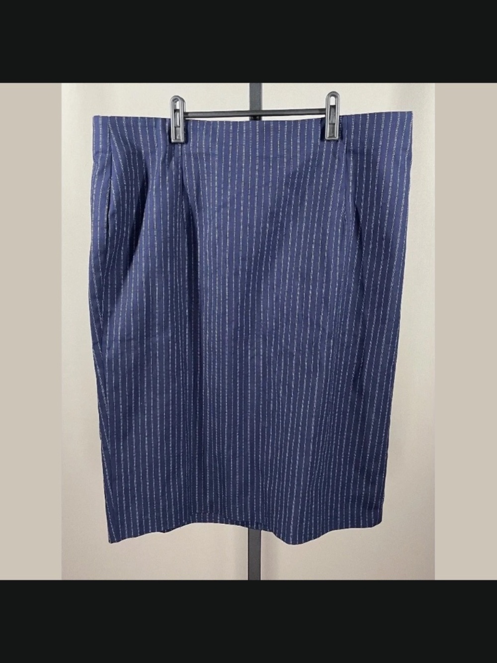 NEW Lane Bryant Skirt Womens 24 blue white twill pencil pinstripe